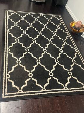 Black and White/Cream Moroccan Trellis Rug